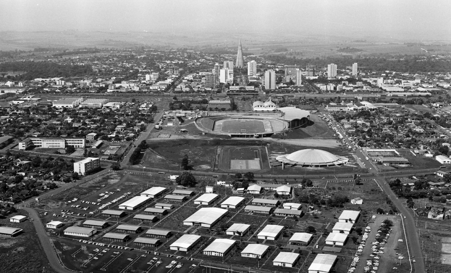 Com 84 mil profissionais formados, UEM completa 55 anos nesta semana