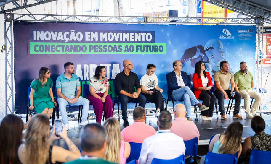 Carreta da Inovação leva atividades a moradores de Cascavel e São José dos Pinhais