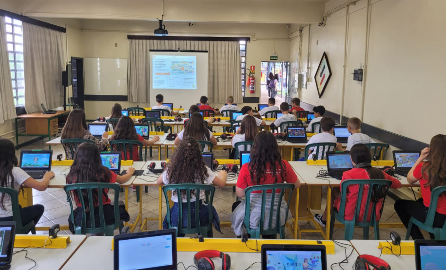 32,2% da receita e R$ 17 bilhões Paraná é o estado que mais investiu em educação em 2024