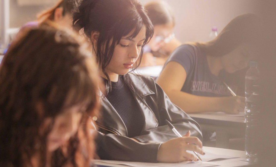 Censo 2022: com avanço das políticas, Paraná tem 1/5 da população com ensino superior