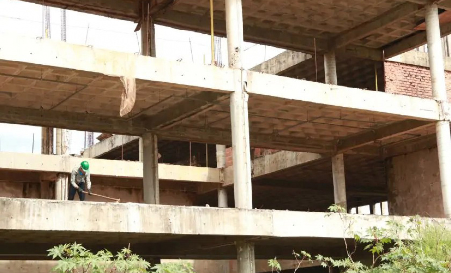 Começam as obras do novo prédio da Biblioteca Central no Campus Universitário da UEL