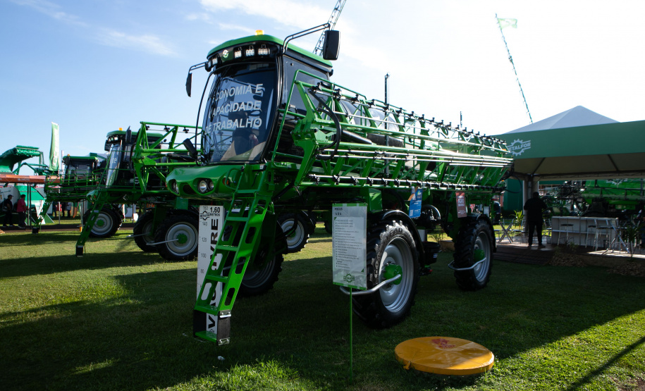 Governador assina protocolos para uso de biogás e biometano no transporte rodoviário