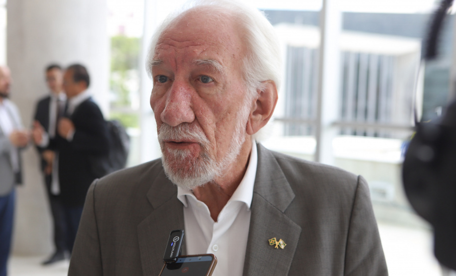 Estado concederá 100 bolsas de R$ 5 mil para doutores inovarem em empresas paranaenses