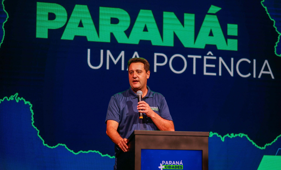 Governador destaca parceria com municípios na abertura do Paraná Mais Cidades