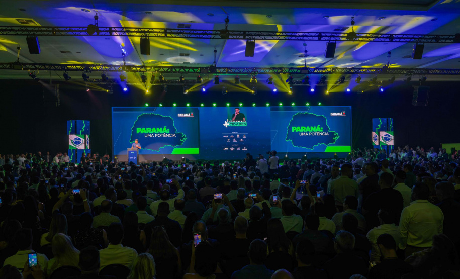 Ratinho Junior apresenta panorama do Estado a prefeitos no Paraná Mais Cidades