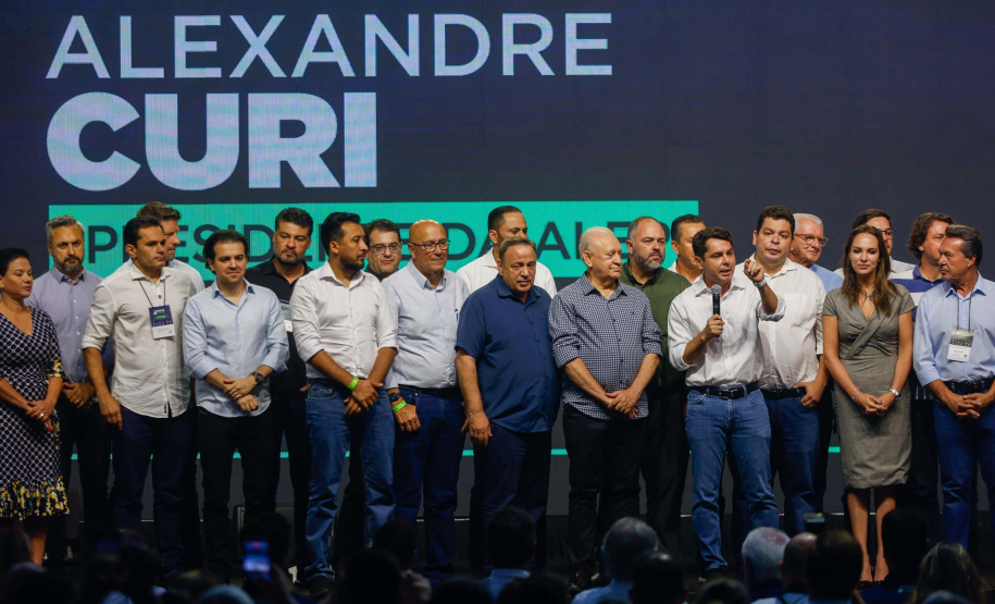 Ratinho Junior apresenta panorama do Estado a prefeitos no Paraná Mais Cidades