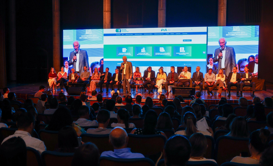 Estado lança site com foco na acessibilidade em capacitação sobre assistência social