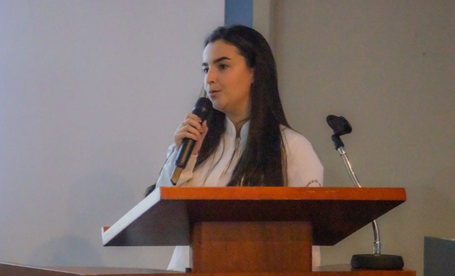 Paraná no mundo: UEPG forma 1ª doutora em Odontologia em cotutela com a Espanha