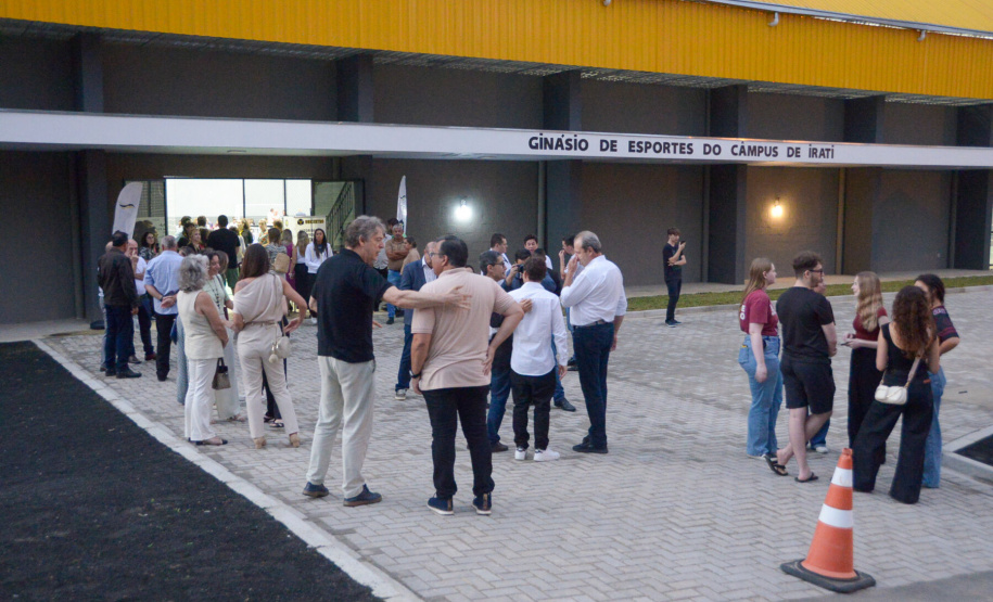 Câmpus de Irati da Unicentro ganha ginásio para mil pessoas, marco esportivo para a região