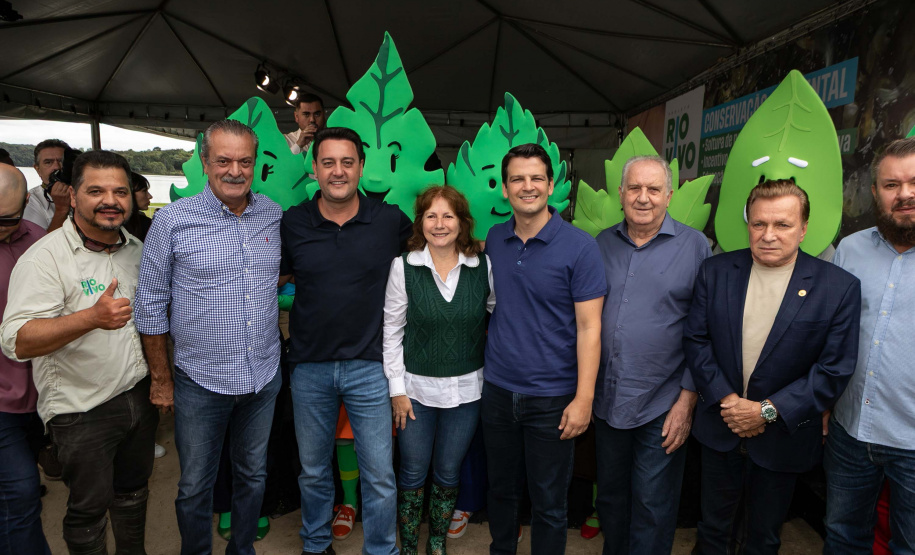 Estado repovoa Parque Passaúna em Curitiba com meio milhão de peixes nativos