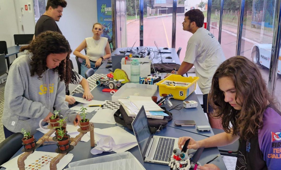 Carreta da Inovação leva ações para moradores de Cianorte e São Mateus do Sul