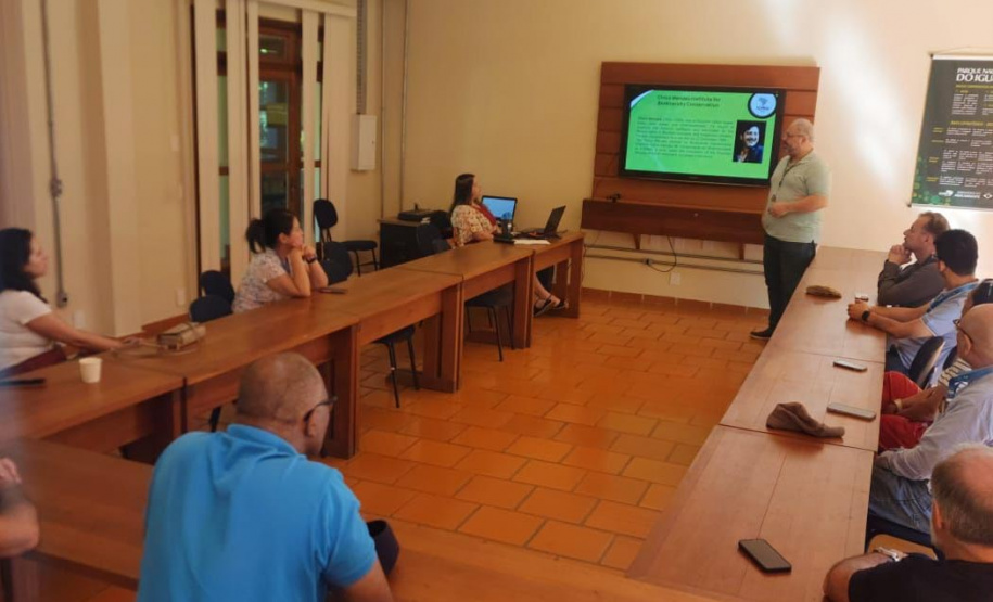 Universidades estaduais do Paraná recebem comitiva do Japão em busca de inovações