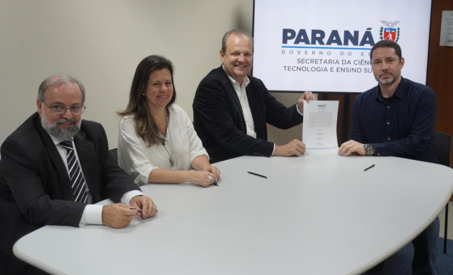 Novos servidores reforçam equipe de trabalho do Sistema de Ciência, Tecnologia e Ensino Superior do Paraná