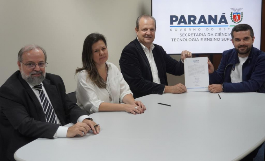 Novos servidores reforçam equipe de trabalho do Sistema de Ciência, Tecnologia e Ensino Superior do Paraná