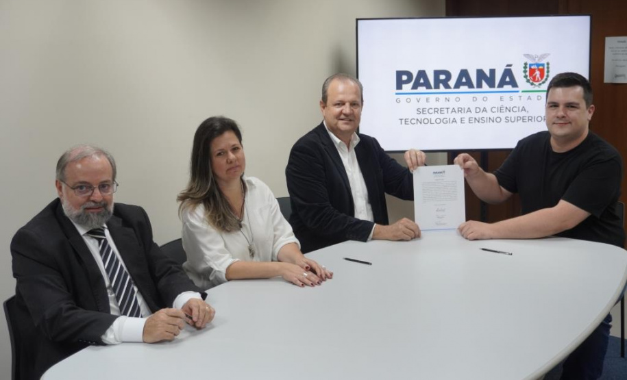 Novos servidores reforçam equipe de trabalho do Sistema de Ciência, Tecnologia e Ensino Superior do Paraná