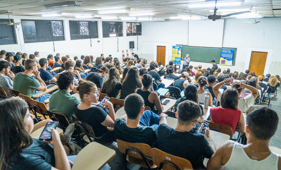 UENP recepciona mais de 600 novos alunos com eventos no Norte Pioneiro