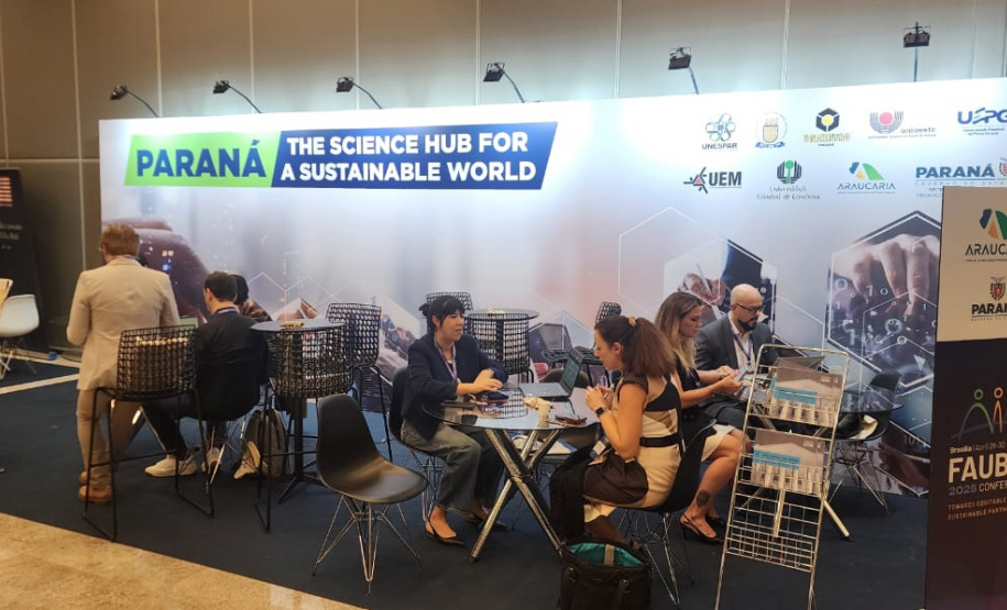 Paraná fortalece internacionalização universitária em evento global de educação