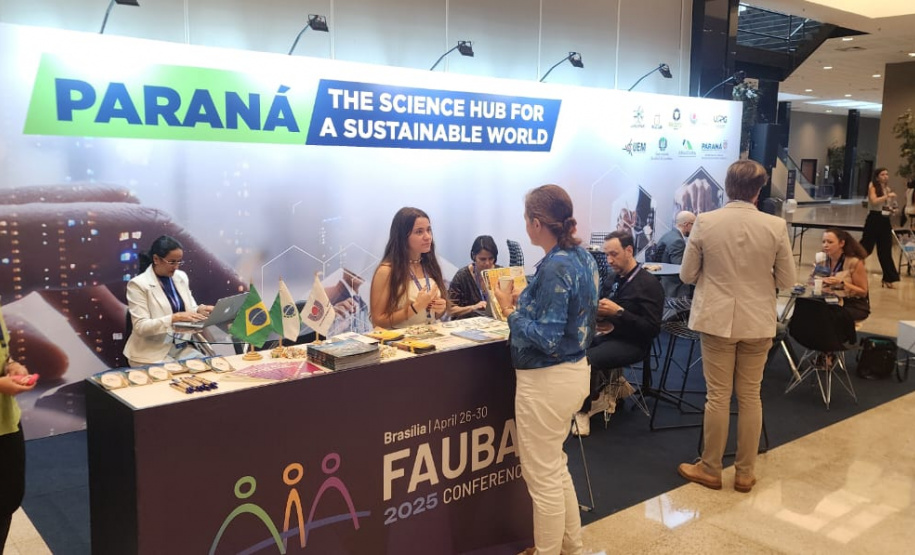 Paraná fortalece internacionalização universitária em evento global de educação