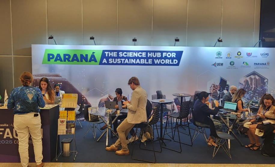 Paraná fortalece internacionalização universitária em evento global de educação