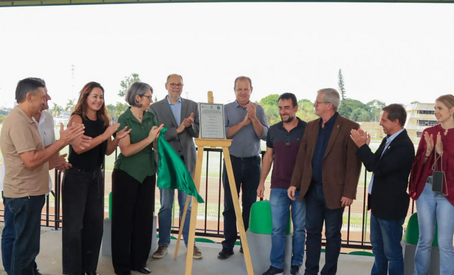 Classe II: nova pista de atletismo da UEL tem arquibancada, torre de controle e iluminação