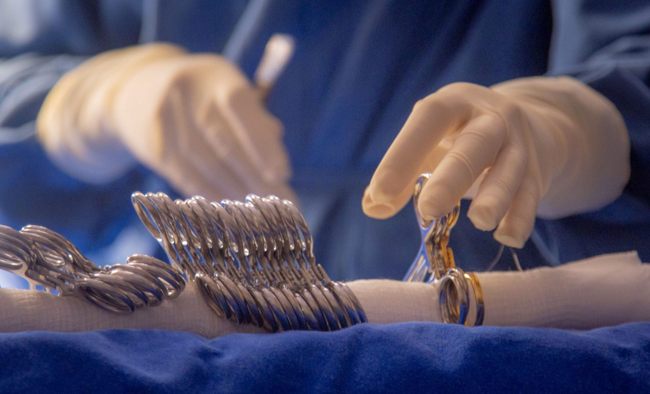 Humai-UEPG realiza cirurgia neurológica inédita em bebê de apenas sete meses