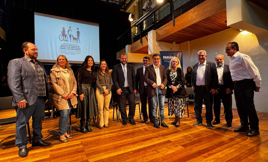 Professor cego assume Conselho Estadual dos Direitos da Pessoa com Deficiência