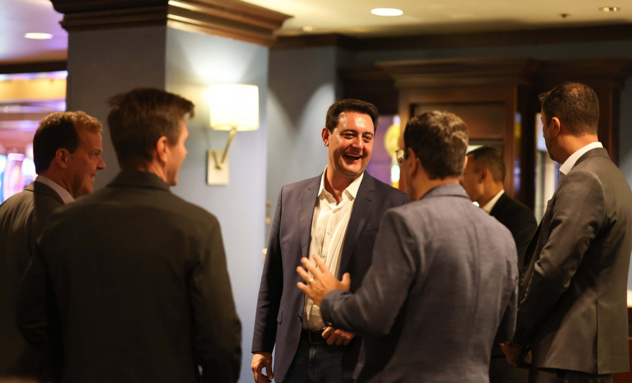 Ratinho Junior se reúne com presidente do Google Cloud para América para expandir parceria com Paraná