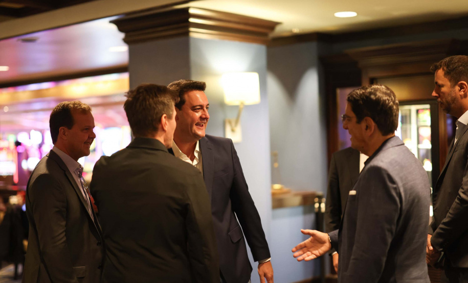 Ratinho Junior se reúne com presidente do Google Cloud para América para expandir parceria com Paraná