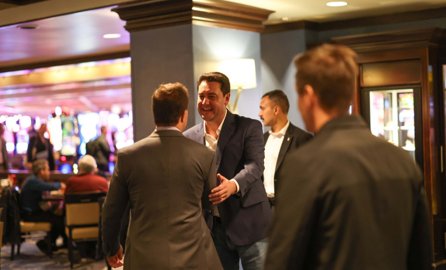 Ratinho Junior se reúne com presidente do Google Cloud para América para expandir parceria com Paraná