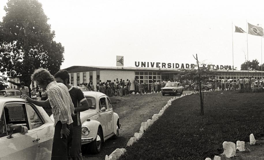 UEM comemora 49 anos do reconhecimento federal como instituição de ensino superior