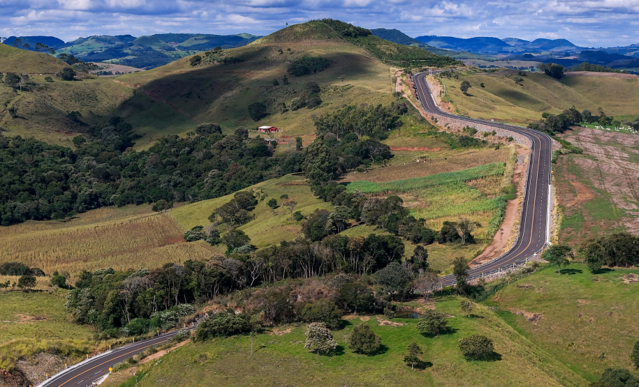 Fim do isolamento: governador entrega pavimentação da PR-239 entre Pitanga e Mato Rico