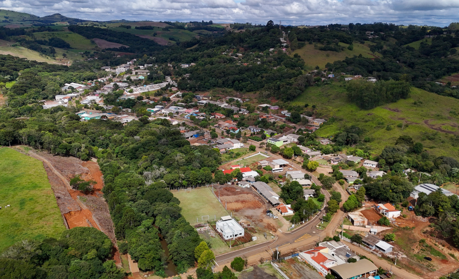 Fim do isolamento: governador entrega pavimentação da PR-239 entre Pitanga e Mato Rico