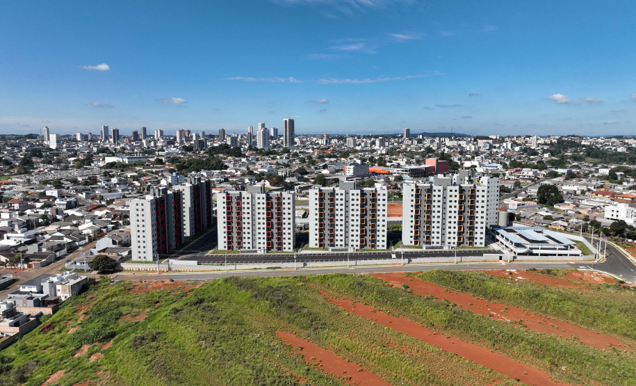 Sonho realizado: governador entrega residencial com 528 apartamentos em Guarapuava