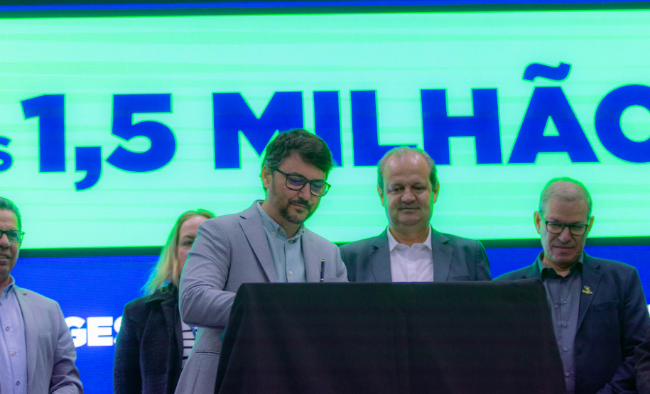 Estado anuncia R$ 18,7 milhões para fortalecer ensino profissional nas universidades