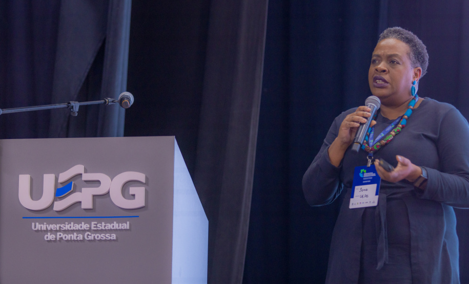 Universidades Estaduais do Paraná alinham políticas públicas com foco em resultados e boas práticas