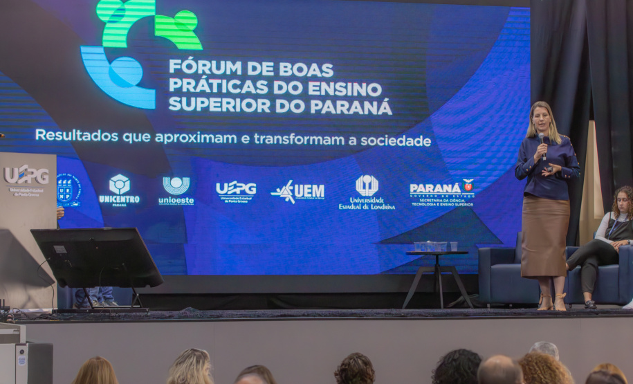 Universidades Estaduais do Paraná alinham políticas públicas com foco em resultados e boas práticas