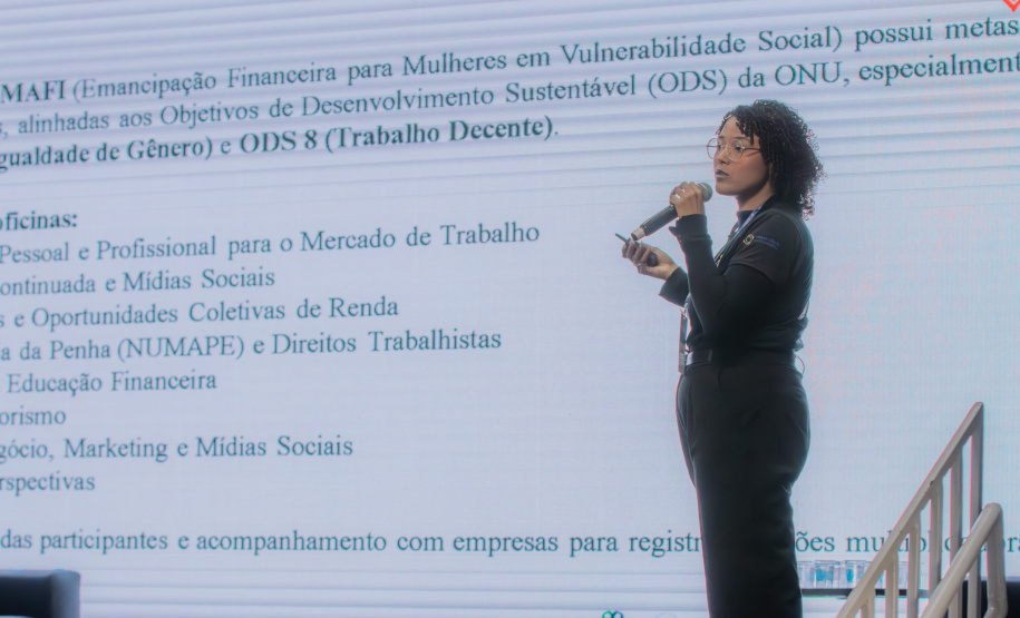 Universidades Estaduais do Paraná alinham políticas públicas com foco em resultados e boas práticas