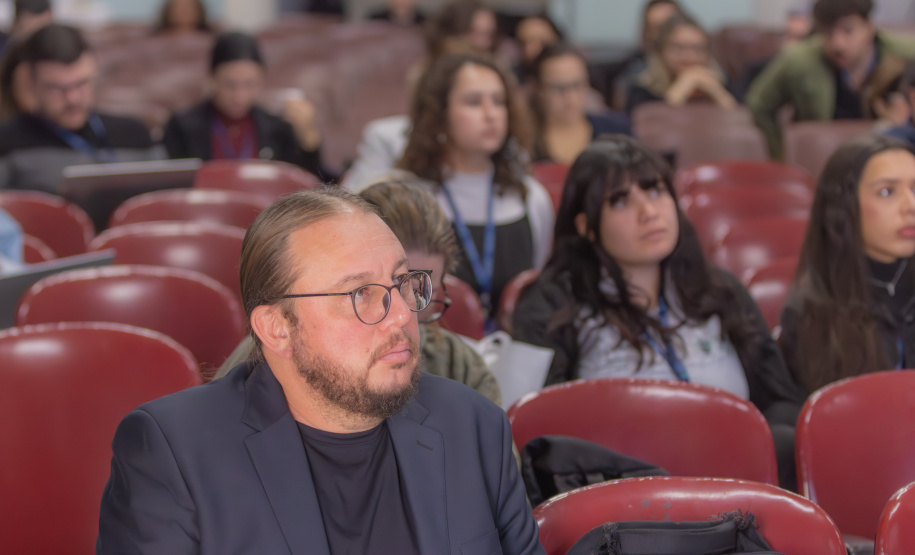 Universidades Estaduais do Paraná alinham políticas públicas com foco em resultados e boas práticas
