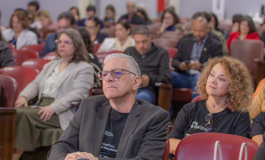 Universidades Estaduais do Paraná alinham políticas públicas com foco em resultados e boas práticas