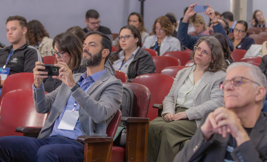 Universidades Estaduais do Paraná alinham políticas públicas com foco em resultados e boas práticas