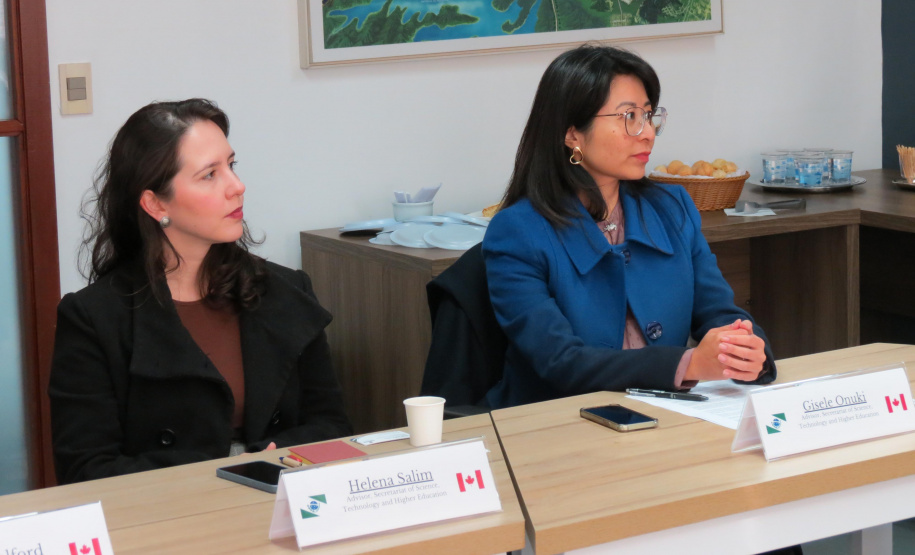 Paraná e consórcio de universidades do Canadá discutem parcerias em ciência