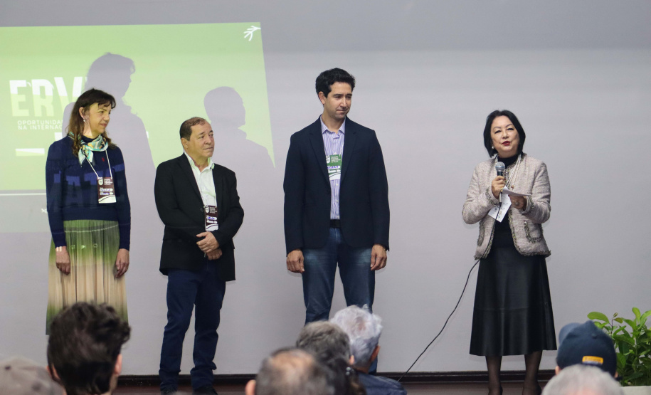 Paraná avança na internacionalização da erva-mate com novas parcerias