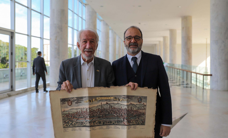 Paraná assina acordos com região italiana da Emilia-Romagna