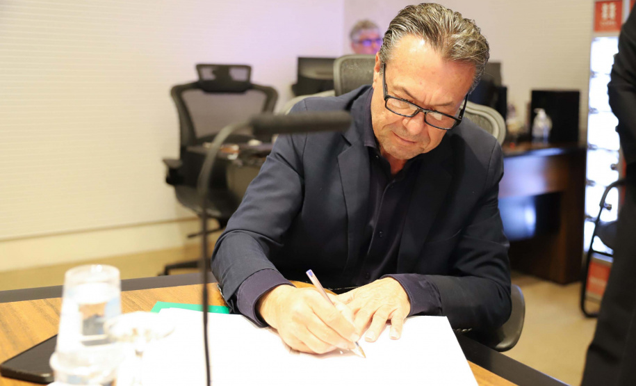 Paraná assina acordos com região italiana da Emilia-Romagna