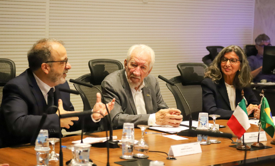 Paraná assina acordos com região italiana da Emilia-Romagna