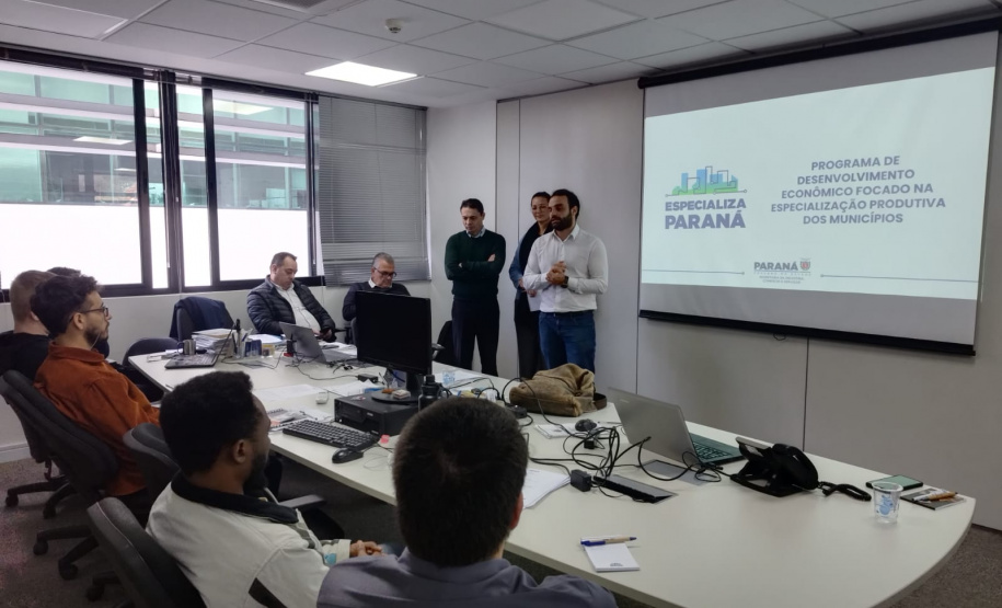 40 residentes técnicos vão mapear potencial produtivo dos municípios do Paraná