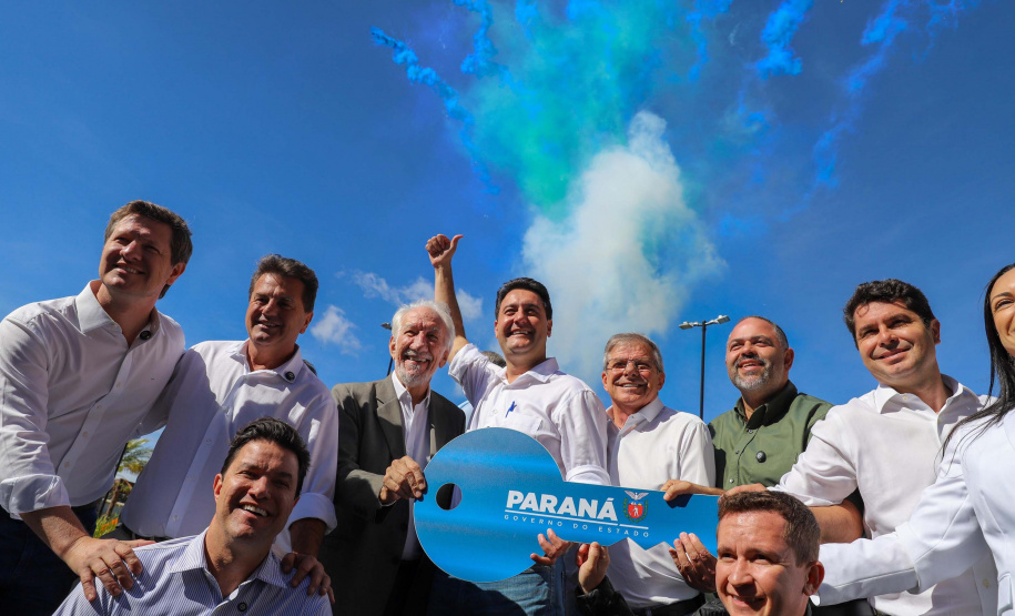 Sonho realizado: governador entrega residencial com 528 apartamentos em Guarapuava