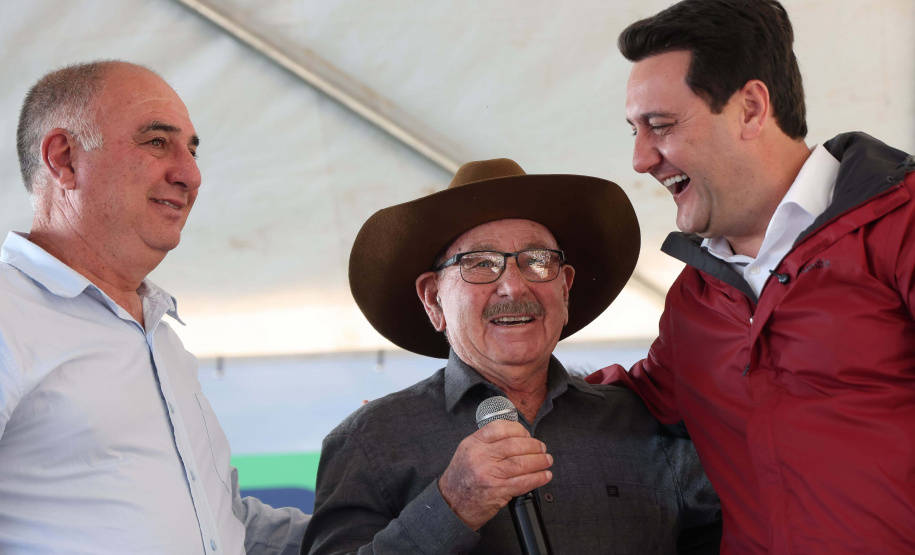 Fim do isolamento: governador entrega pavimentação da PR-239 entre Pitanga e Mato Rico