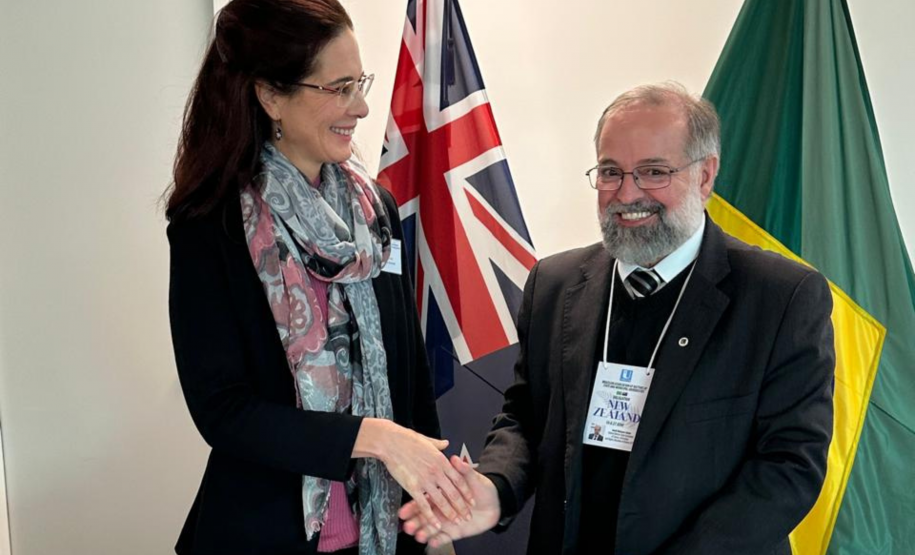 Paraná e Nova Zelândia firmam parceria entre universidades para pesquisa e intercâmbio