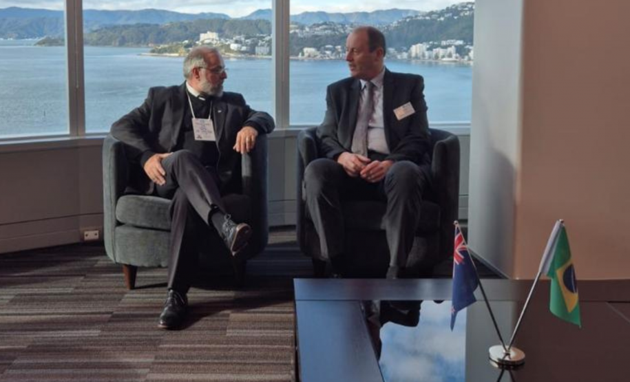 Paraná e Nova Zelândia firmam parceria entre universidades para pesquisa e intercâmbio